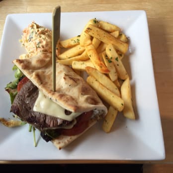 Mountain Cafe - Steak melt flatbread - Coffee & Tea Near Me - Aviemore, HLD