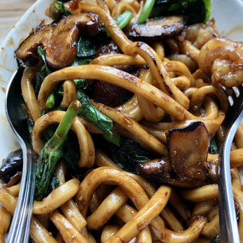 dan modern chinese - Noodles with shrimp dan mein noodles (super bomb) - Chinese Near Me - Manhattan Beach, California dan modern chinese - Noodles with shrimp dan mein noodles (super bomb) - Chinese Near Me - Manhattan Beach, California