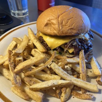The Toasty Badger - Burger - Diners Near Me - Austin, Texas The Toasty Badger - Burger - Diners Near Me - Austin, Texas