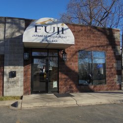 Fuji - Front of the restaurant, view looking east.
