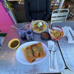 Locos Tacos Birria Factory - QUESABIRRIA TAMALES, Nachos BIRRIA