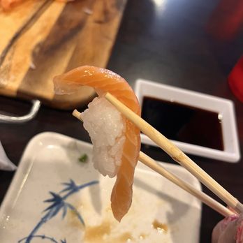Show Sushi - Fish to rice ratio - Sushi Bars Near Me - San Dimas, California