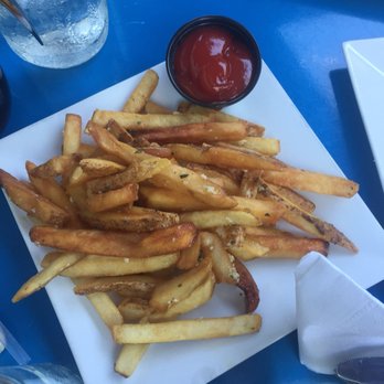 Love Lane Kitchen - Garlic herb fries - Breakfast & Brunch Near Me - Mattituck, New York