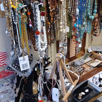 Lollys Thrift Store - Rings & Jewelry Household Goods - Antiques Near Me - Port Charlotte, Florida Lollys Thrift Store - Rings & Jewelry Household Goods - Antiques Near Me - Port Charlotte, Florida