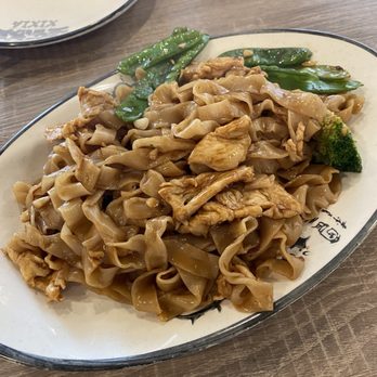 Xi Xia Chinese Cuisine - Xi Xia Chicken Fried Noodles - Chinese Near Me - Columbus, Ohio Xi Xia Chinese Cuisine - Xi Xia Chicken Fried Noodles - Chinese Near Me - Columbus, Ohio