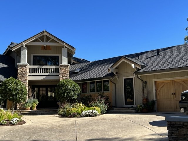 Slide of A. Mendoza Roofing