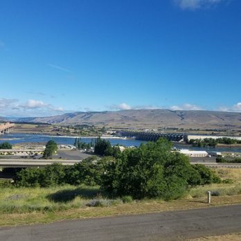 Celilo Inn - View from our room (23). * Celilo Inn, The Dalles, Oregon * June 8, 2019 - Hotels Near Me - The Dalles, Oregon Celilo Inn - View from our room (23). * Celilo Inn, The Dalles, Oregon * June 8, 2019 - Hotels Near Me - The Dalles, Oregon