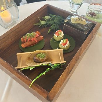 Le Kliff - Meat Tapas. 3 of the 4 were yum. Waiter didn't tell us what it was - Seafood Near Me - Boca de Tomatlán, JAL