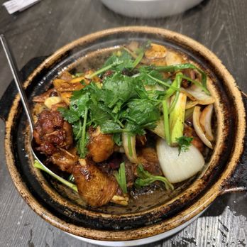 Yi Xin Cafe - Szechuan spicy jj chicken pot - Hong Kong Style Cafe Near Me - Honolulu, Hawaii