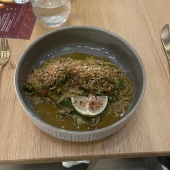 Olili - Crab chili noodles. - Desserts Near Me - Honolulu, Hawaii
