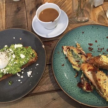 Threefold Cafe - Smashed Avo w/ a Poached Egg// Not So French Toast - Breakfast & Brunch Near Me - Coral Gables, Florida Threefold Cafe - Smashed Avo w/ a Poached Egg// Not So French Toast - Breakfast & Brunch Near Me - Coral Gables, Florida
