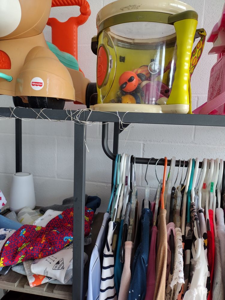 MIMI’S THRIFT CORNER Updated September 2024 21 Photos 1500A N