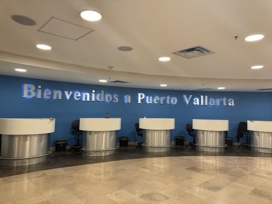 One Puerto Vallarta Aeropuerto by null