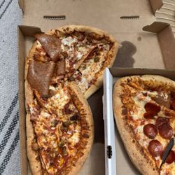 Rita's Pizza - Pizza X-Large meat lovers ,  I waited 40 minutes and my pizza arrived like this. Highly disappointed