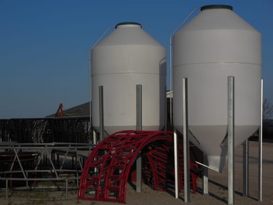 MILAN CENTER FEED & GRAIN - Updated January 2025 - 24 Photos - 15402