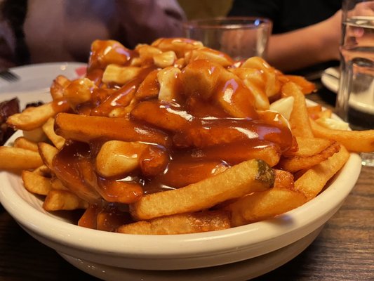 La Belle & La Boeuf - Burger Bar - Montréal - Sainte-Catherine O by null
