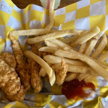 Spankys - Food - Bars Near Me - Savannah, Georgia
