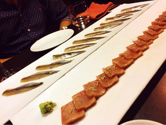 Dos Palillos by null