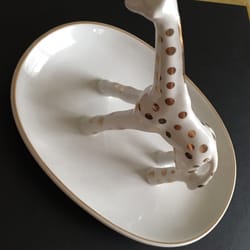 Francesca's Collections - Jewelry holder