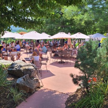 Defiance Ridge Vineyards - View of patio - Wineries Near Me - Defiance, Missouri