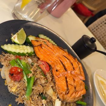 All Rice Thai - Grilled Salmon & Thai Fried Rice - Thai Near Me - Alexandria, Virginia