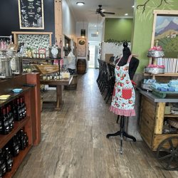 Oliver's Olive Oil & Balsamic Tasting Gallery - Inside