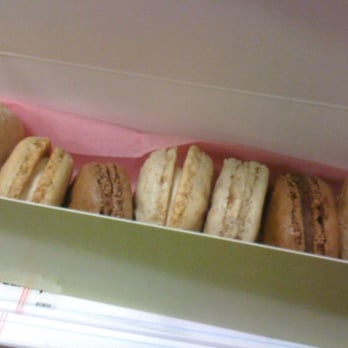 Miette - All 6 flavors of Miette's macaroons: Vanilla, Pistachio, Hazelnut, Lemon, Chocolate, Coffee - Bakeries Near Me - San Francisco, California
