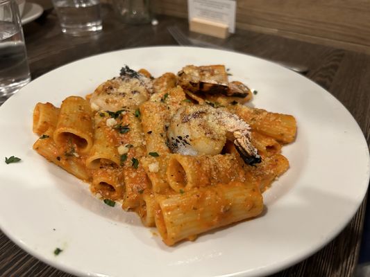 Roz & Rocco's by null