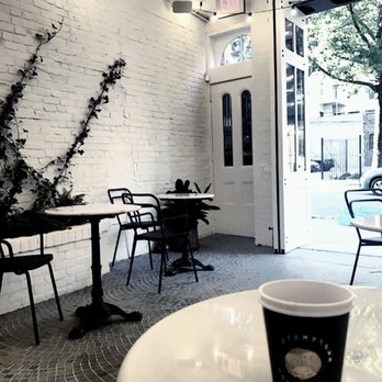 Stumptown Coffee Roasters - Beautiful courtyard - Coffee & Tea Near Me - Brooklyn, New York Stumptown Coffee Roasters - Beautiful courtyard - Coffee & Tea Near Me - Brooklyn, New York