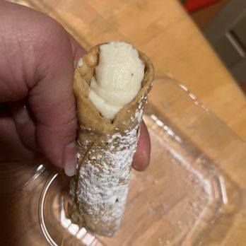 Chicago Pizza Kitchen - Cannoli that was soggy :( - Pizza Near Me - Albuquerque, New Mexico