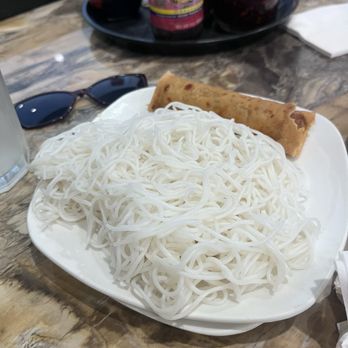 Que Huong Bistro - Vermicelli - Vietnamese Near Me - Houston, Texas Que Huong Bistro - Vermicelli - Vietnamese Near Me - Houston, Texas