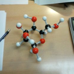 My Tutor - Glucose molecule