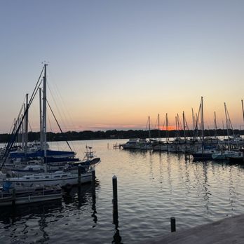 The Wharf 850 - Seafood Near Me - Niceville, Florida