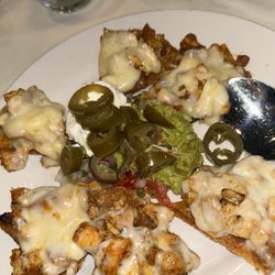 Viva La Vida Spanish And Mexican Restaurant - Nacho Grande