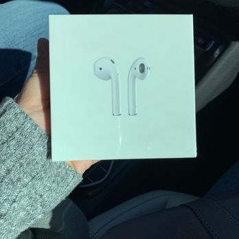 Apple - Summerlin - AirPods - wireless/Bluetooth headphones - Computers Near Me - Las Vegas, Nevada