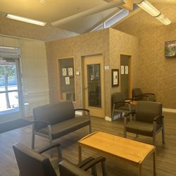 NorCal Imaging | Oakland - Reception Area.  Clean and Cool on a 90 degree day in July (July 3rd 2014)