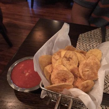 Coco Bistro Kitchen & Lounge - Complimentary Plantain Chips & Salsa, unfortunately wasn't offered more...wanted more so badly! They were amazing! - Cuban Near Me - Smithtown, New York