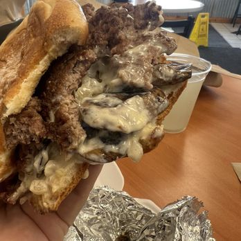 Copperline Hardware - Mushroom Swiss burger - Fast Food Near Me - Helena, Montana