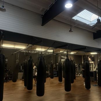 American Gym - Trainers Near Me - Costa Mesa, California