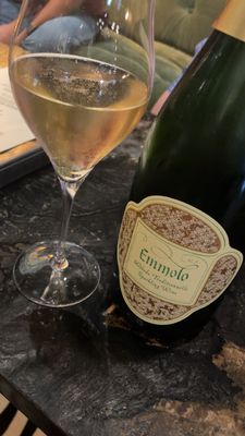 Six Twists Sparkling by null
