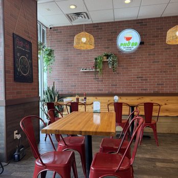 Pho 89 - Cute inside! - Vietnamese Near Me - Yorkville, Illinois