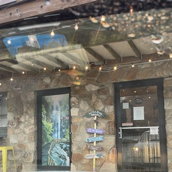 Little River Pub & Deli - Outside - Delis Near Me - Townsend, Tennessee