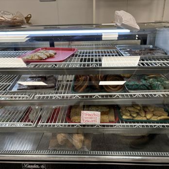 A & L Bakery - Bakeries Near Me - Boston, Massachusetts