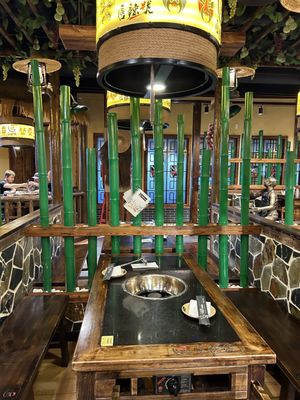 Chun La Hao Chong Qing Hot Pot by null