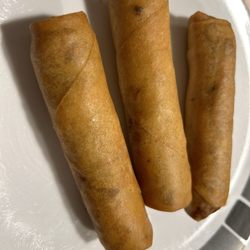 The Lava Kitchen - Eggrolls are delicious.