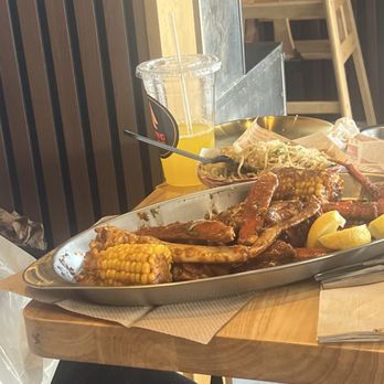 Wing Bros Antioch - Crab boil  Lady really enjoyed it‼ - Chicken Wings Near Me - Antioch, California