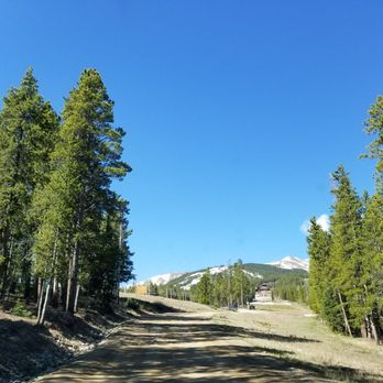 Breckenridge Stables - Horseriding on ski runs with the family! - Horse Boarding Near Me Breckenridge Stables - Horseriding on ski runs with the family! - Horse Boarding Near Me