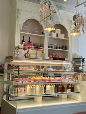 Peggy Porschen Belgravia Ltd by null