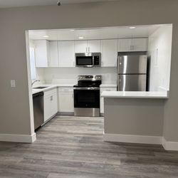 Jacaranda Club Apartments