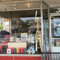 Muddy Water Bookstore